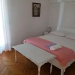 Karme Brela
